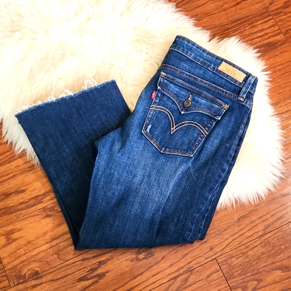 Levi's Low Rise Cropped Jeans - Picture 2 of 6